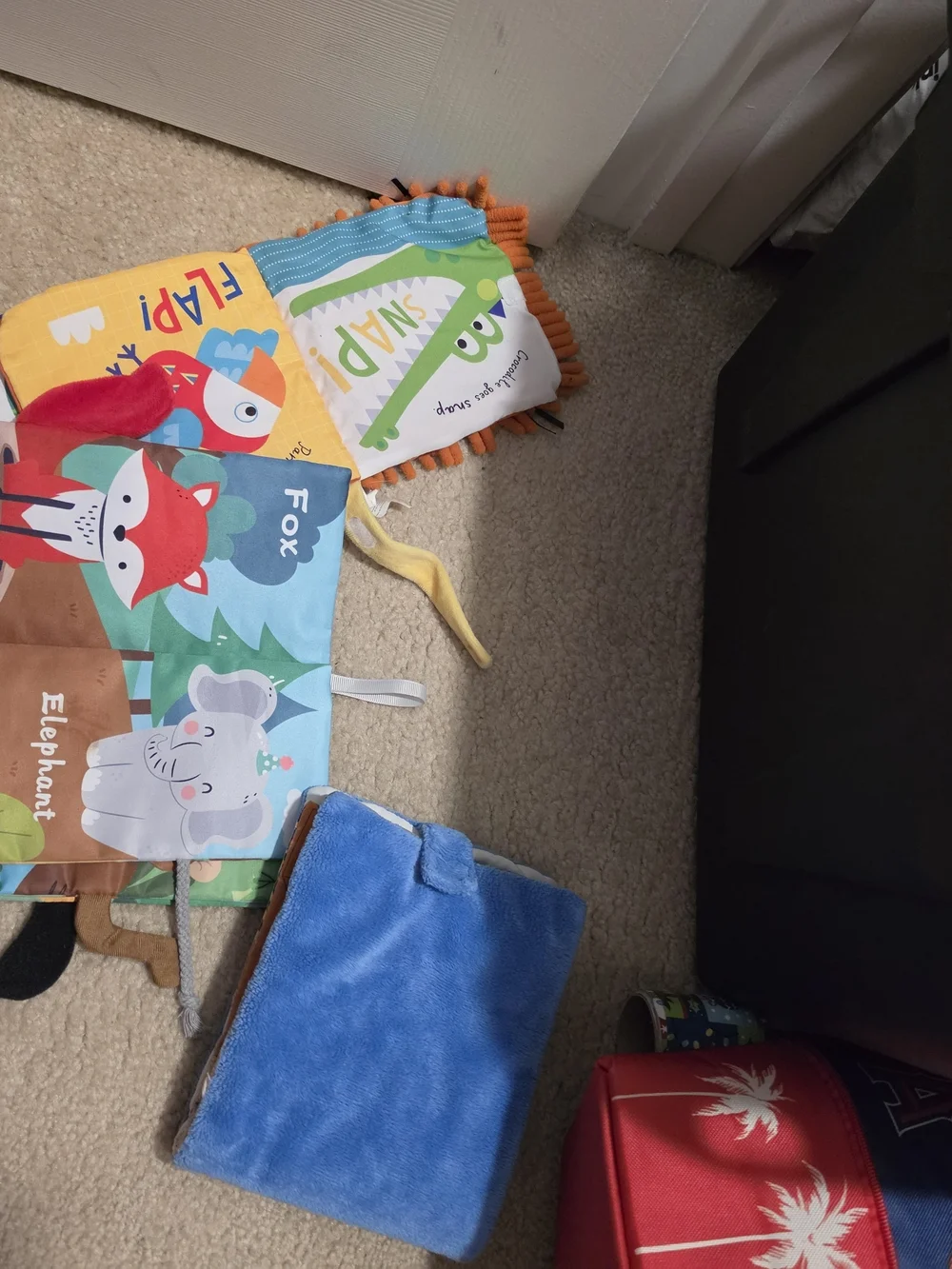 Plush Lion Jungle Tails Sensory Toy and Goodnight Moon Blue Fabric Book Set